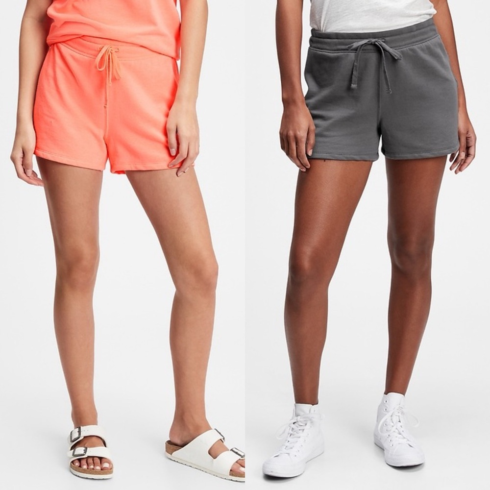 Lot of (2) GAP Fleece Shorts - Coral and Soft Black, size XL